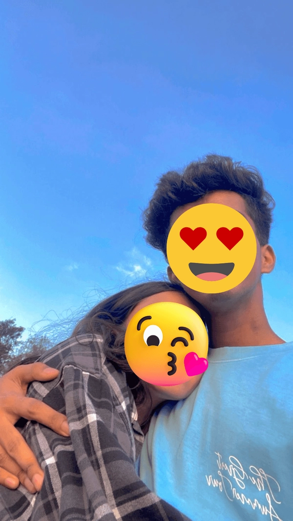 689b6acc6c8e4_Hugepose-2025-11-09-07-03-50